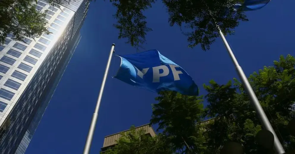 Auditoría Internacional en YPF para instalar la planta de GNL