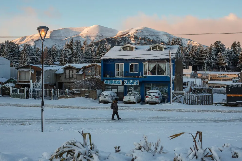 Rige alerta amarilla por nieve para mañana en Bariloche