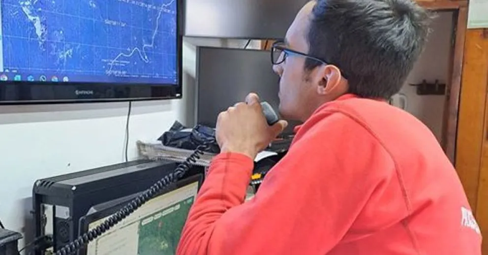 Rescatistas buscan a dos personas perdidas en el cerro Quilanlahue