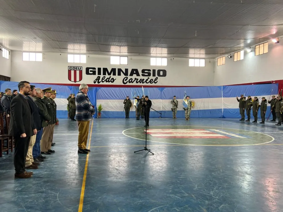 Cortés participó del acto por el 86º aniversario de la creación de Gendarmería Nacional