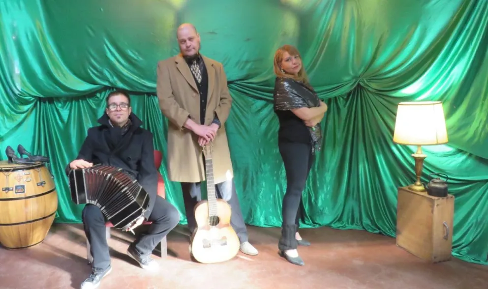 Con Tango en Flor cobra vida un anti – lunes alquímico