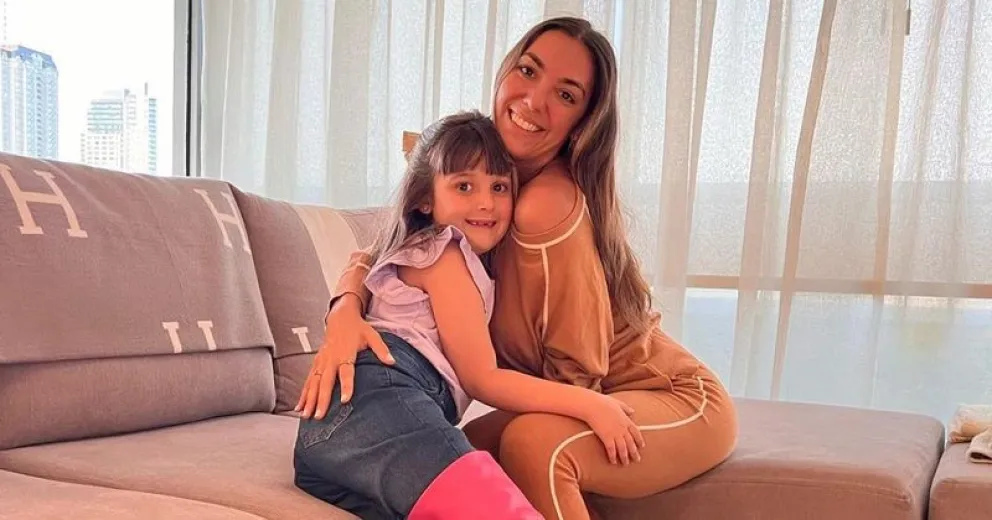 La angustia de Floppy Tesouro por la salud de su hija: por qué tuvieron que internarla