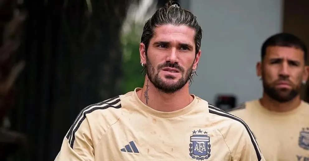 VIDEO: Rodrigo de Paul atropelló con su auto a un periodista al salir de LUZU