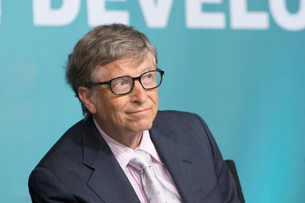 Bill Gates te deja una recomendación para que no uses el celular en un momento del día 