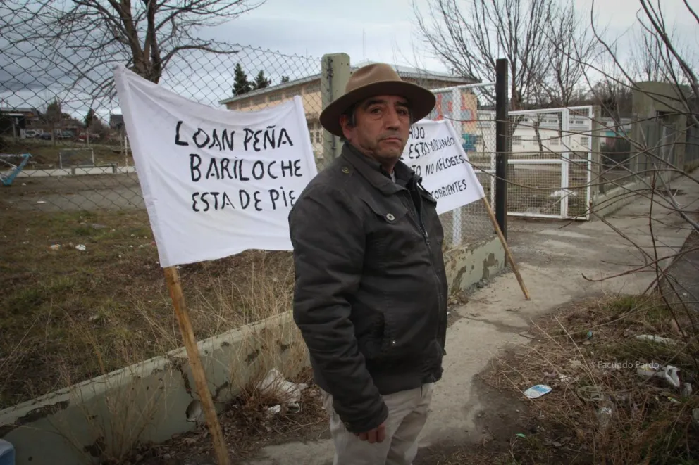 Guillermo Veliz, el hombre que organiza las caminatas por Loan en Bariloche, sintió temor cuando escuchó acerca de la desaparición de Bautista (foto: Facundo Pardo). 