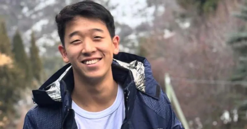 El Chino de Gran Hermano disfruta de Bariloche