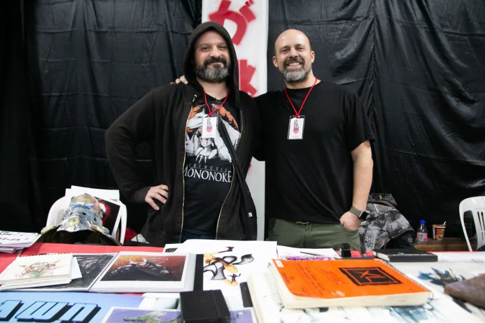 Juan Ignacio Cubas y Javier Delfino brindarán un taller para ponerle "acento" nipón a creaciones artísticas en la Patagonia (foto: Facundo Pardo).