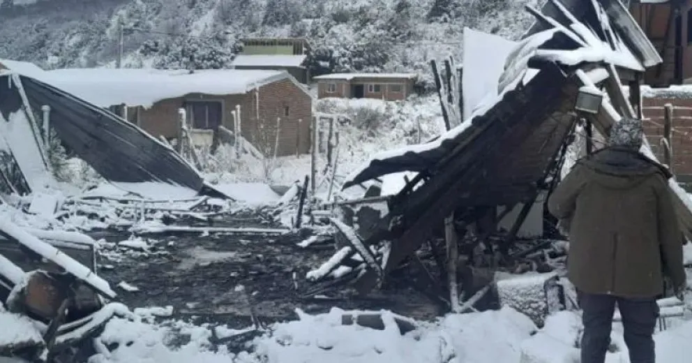 Lanzan colecta para comprarle una computadora a estudiante que perdió todo en un incendio