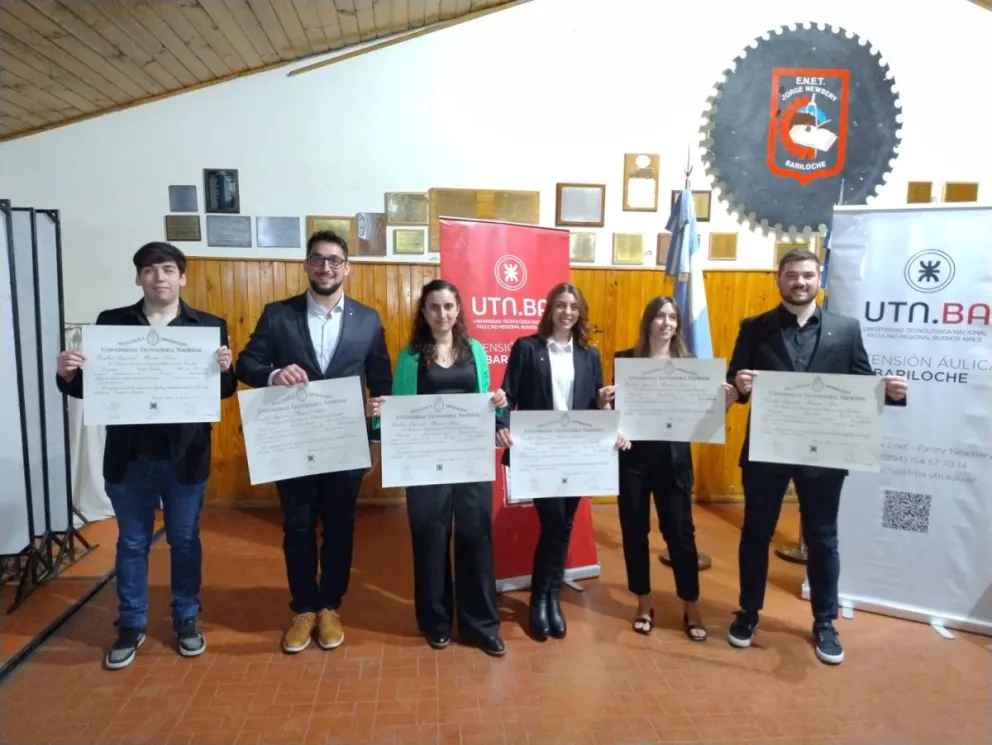 Siete ingenieros mecánicos recibieron sus títulos en la UTN