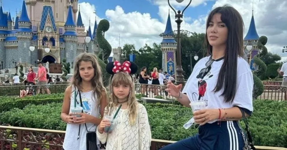 Los looks de Isabella y Francesca, las hijas de Wanda Nara, como princesas de Disney
