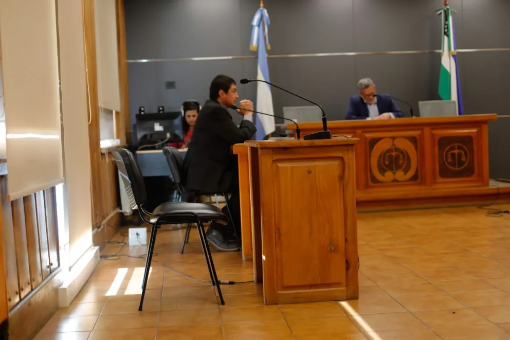 Dictan rebeldía y piden la inmediata captura de Alves Ferreira 