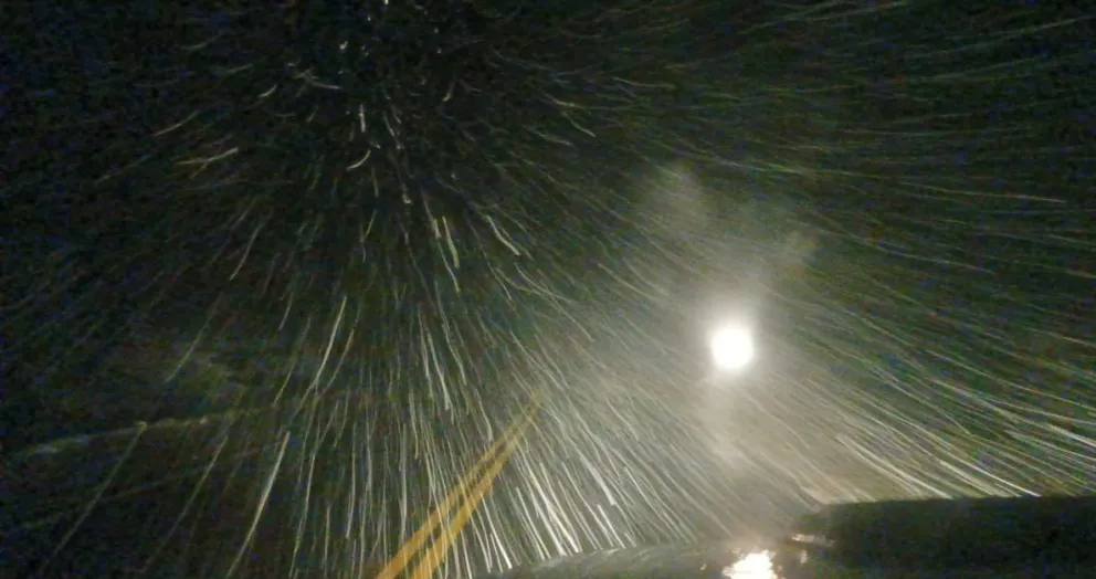 Precaución por neviscas en zonas altas de Ruta 40 y alerta por vientos fuertes