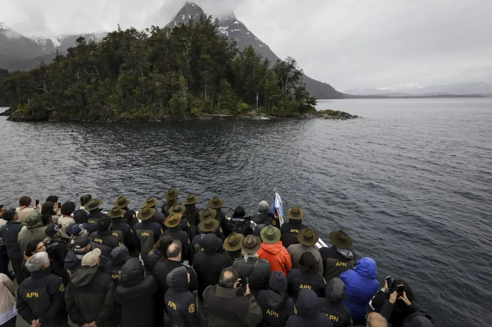 Señalan que en el Parque Nacional Nahuel Huapi se renovaron los contratos de todos los trabajadores
