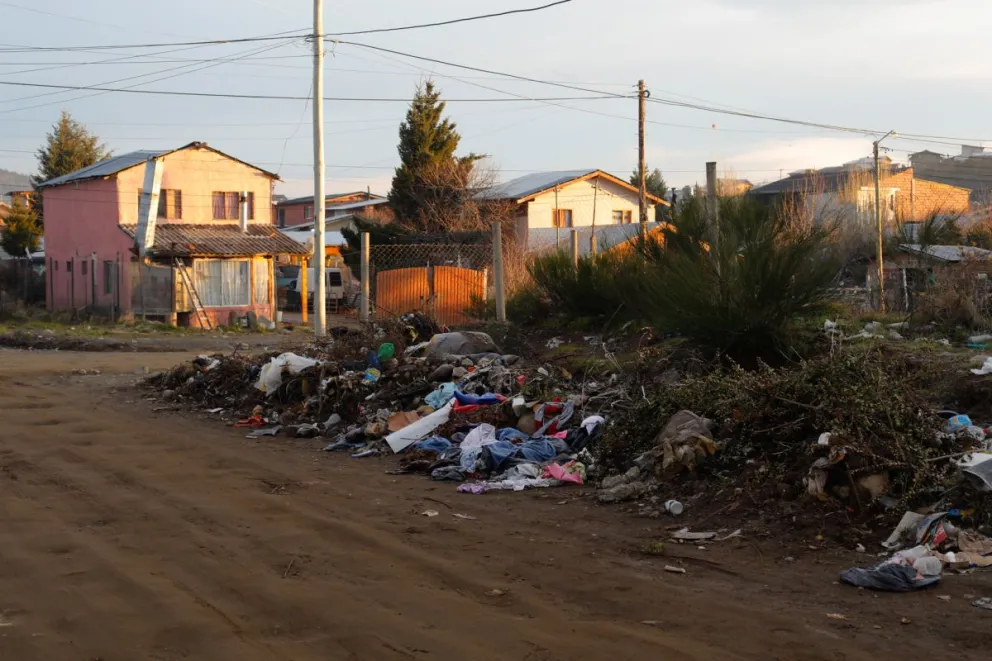 Vecinos del barrio Nuestras Malvinas preocupados por aumento de los microbasurales