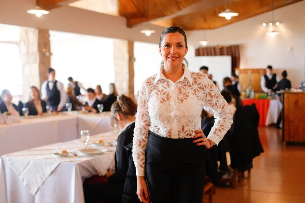 Día de la Mujer Policía: la agente que busca ser reina de la Nieve