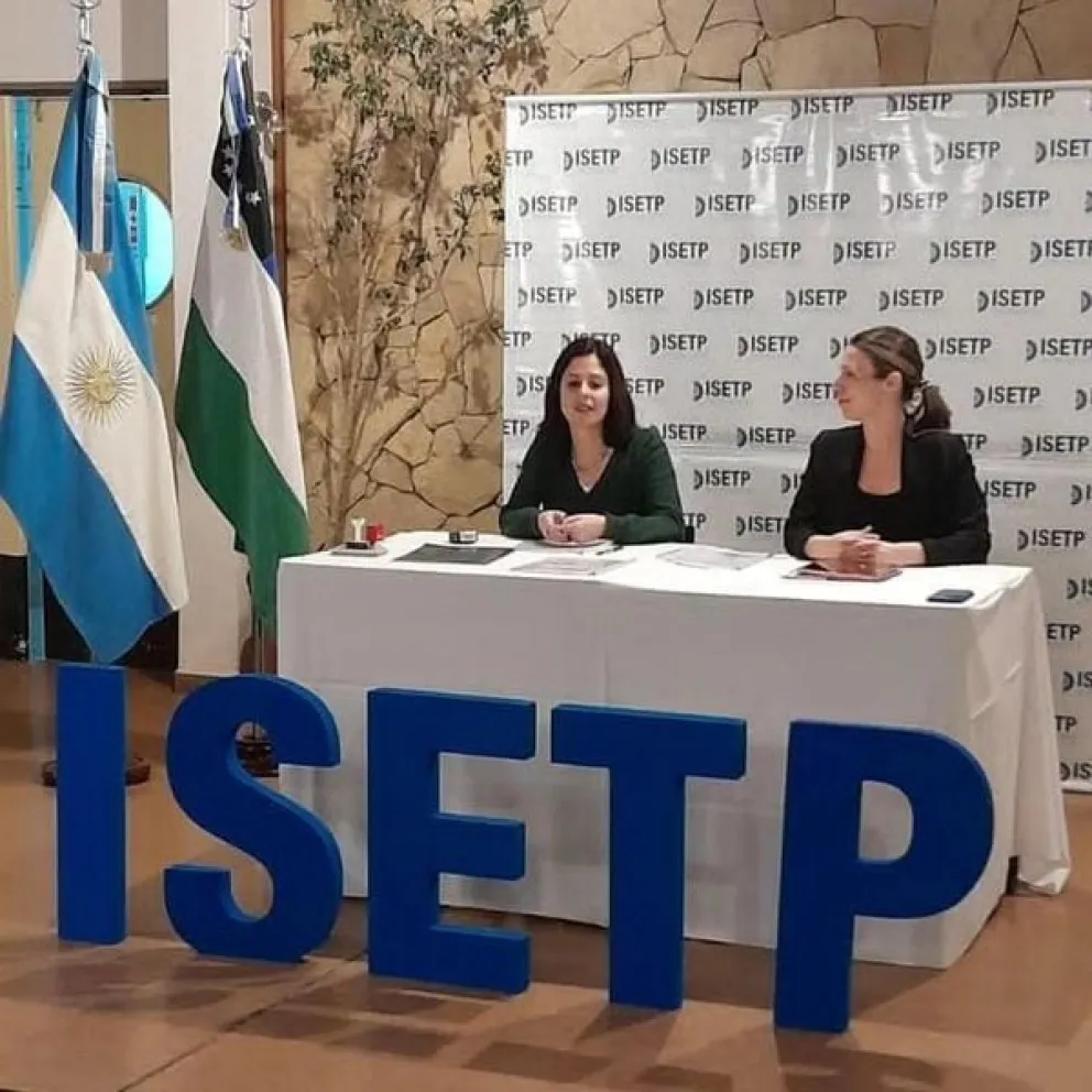 Se firmó un convenio  para que estudiantes puedan realizar prácticas en empresas locales