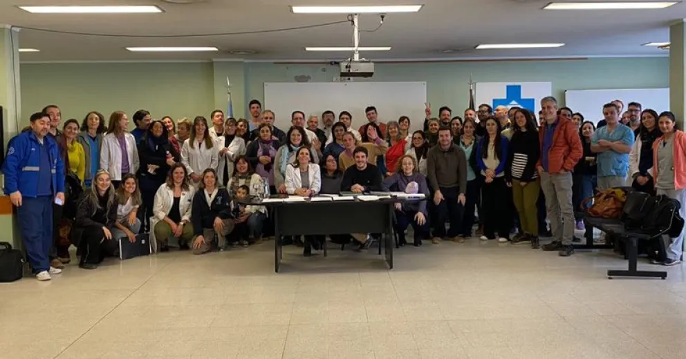 Profesionales y técnicos del hospital zonal oficializaron su asociación