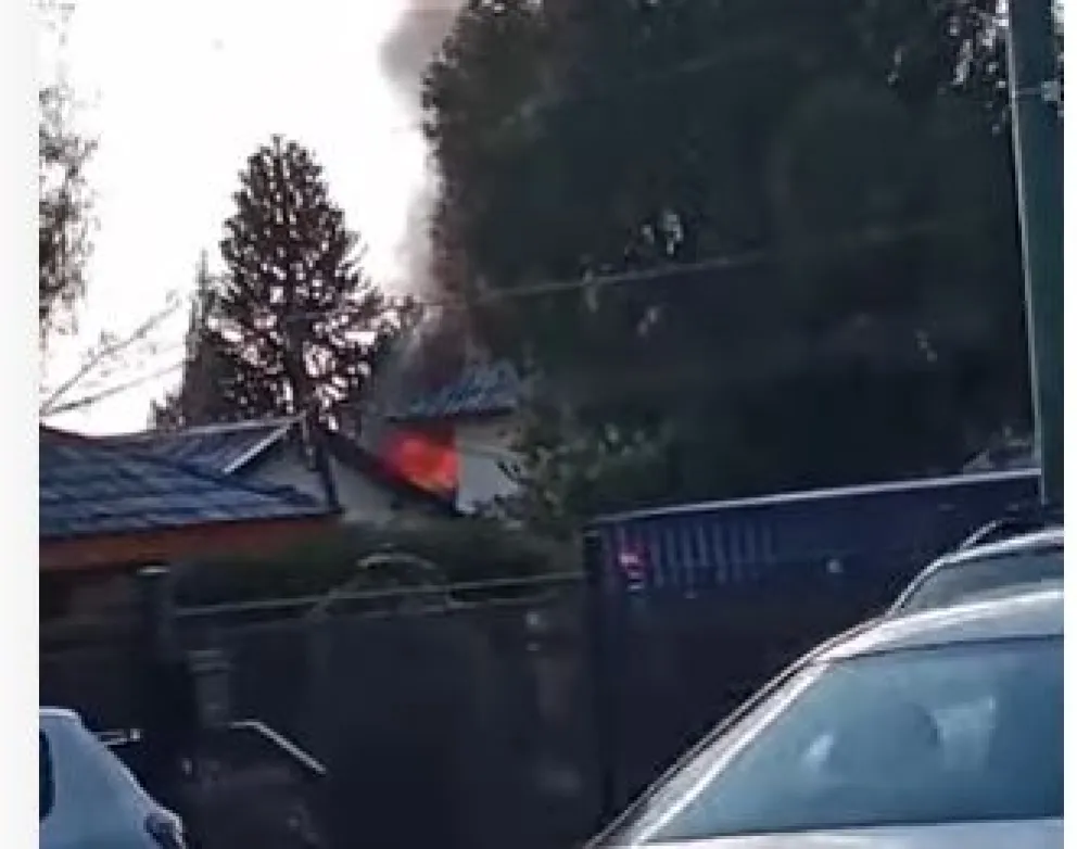 Ardió un galpón donde había gran cantidad de elementos combustibles