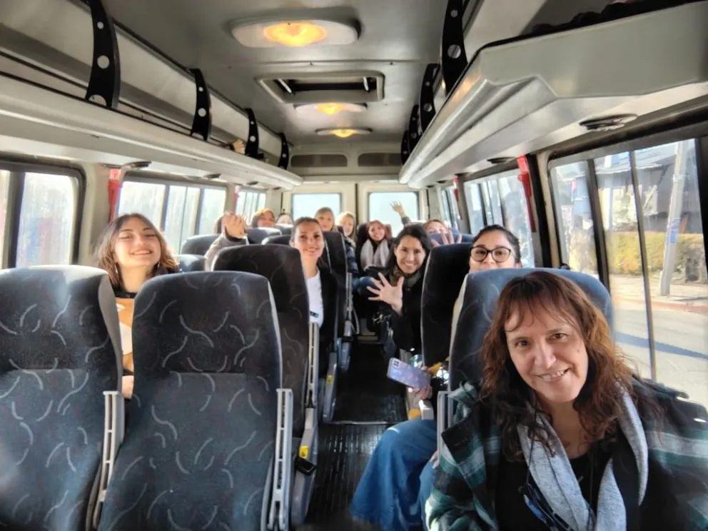 Las candidatas a Reina de la Nieve visitaron los Centros de Desarrollo Infantil municipales