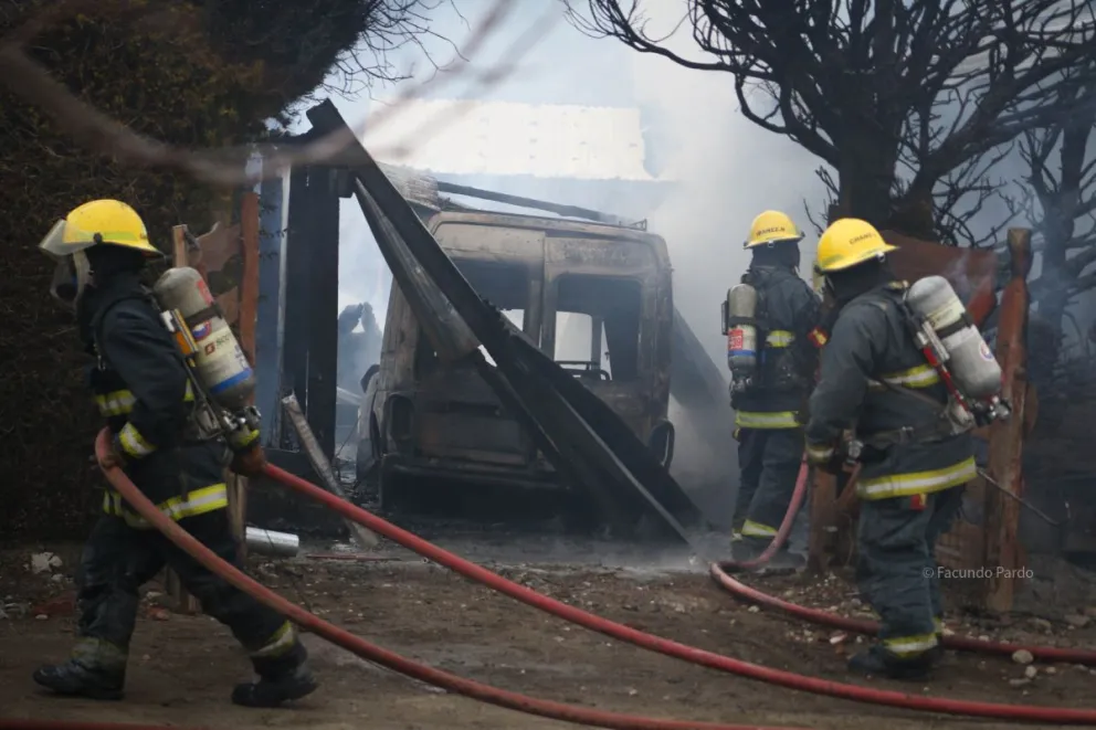 Venta solidaria de superpanchos para ayudar a una familia que perdió todo en un incendio 
