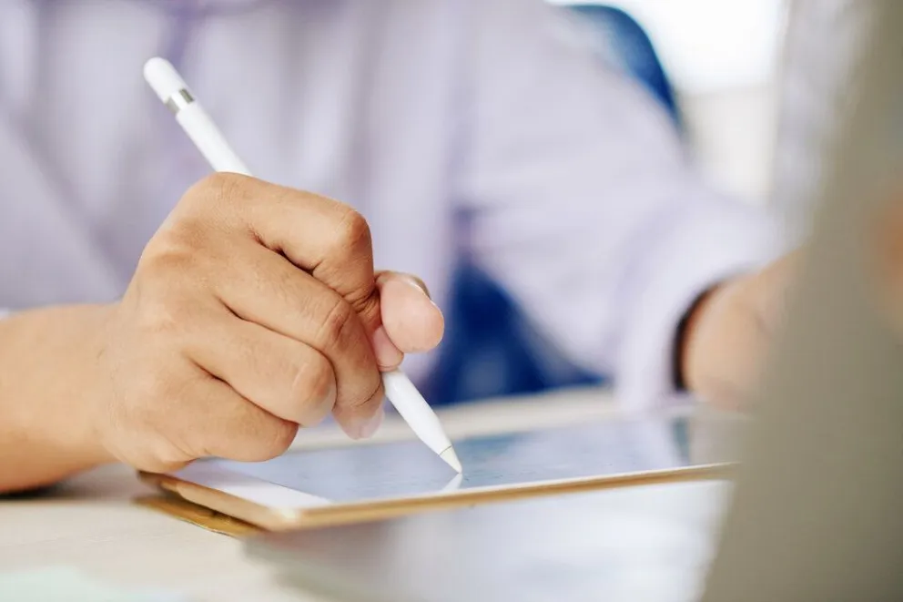 Oficializaron la firma digital: se podrán formalizar contratos y trámites en forma remota