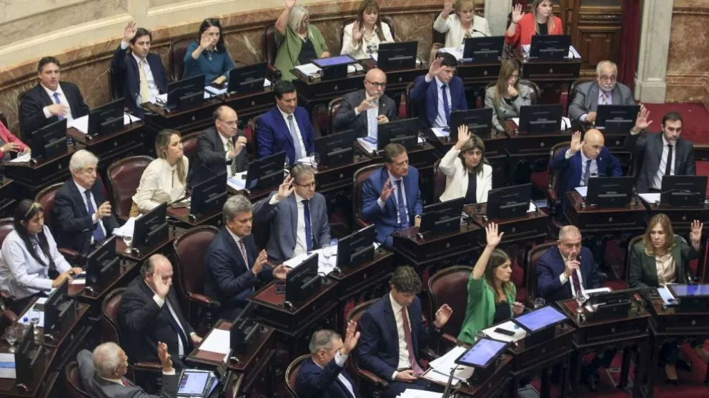 Tras el escándalo de las dietas: senadores no cobrarían el aumento