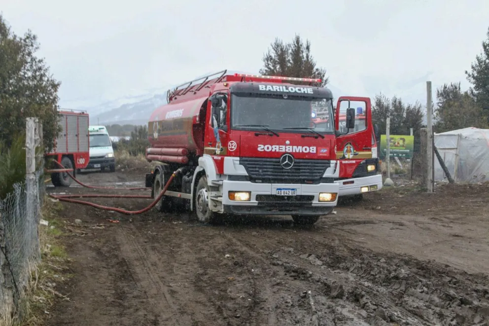 Bomberos combatieron el incendio de una casilla en el 29 de septiembre