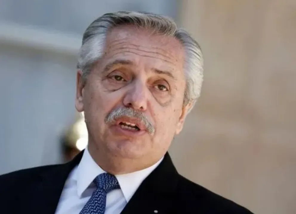 Milei derogó el DNU de Alberto Fernández que obligaba al Estado a contratar empresas públicas