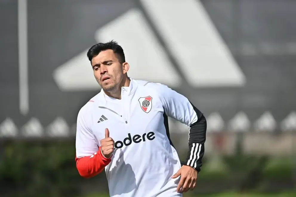 El emotivo mensaje del Huevo Acuña en su debut