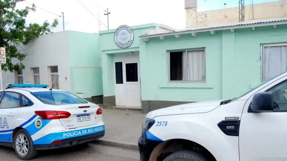 Insólito: robó 15 metros de alambrado y se lo llevaba en la bicicleta