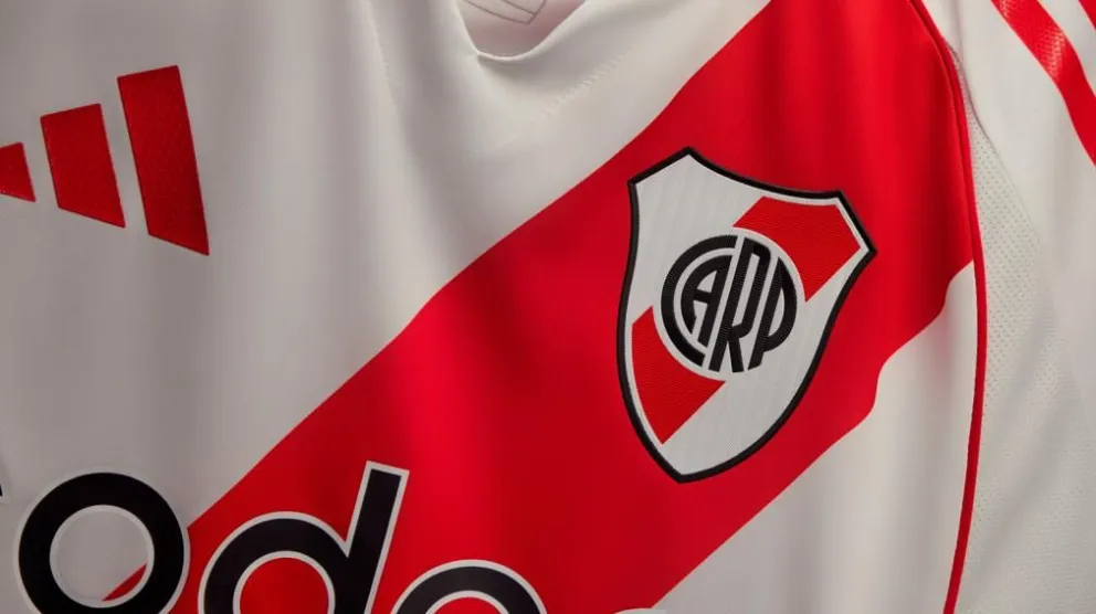 River presentó su nueva camiseta: un homenaje al equipo de 1986