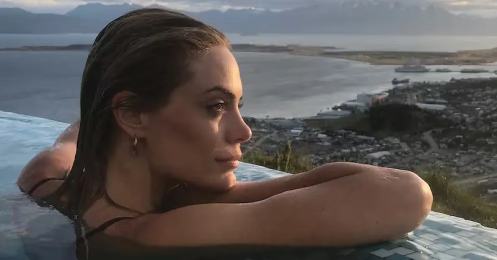 La foto más fuerte de la carrera de Emilia Attias