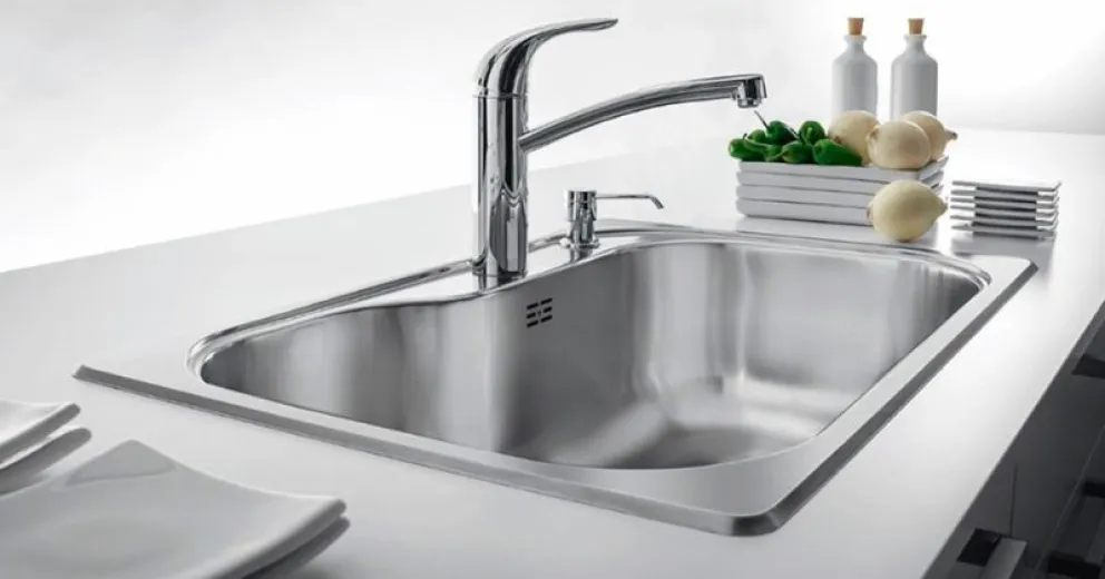 Esta es la mejor forma de destapar la bacha: solo necesitas dos ingredientes, según expertos