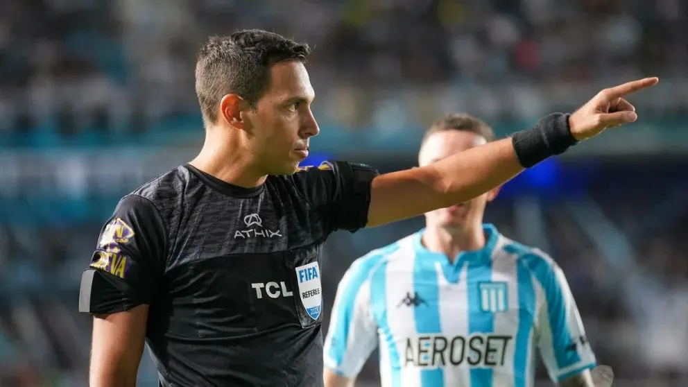 Nueva regla en el fútbol argentino: "Sólo capitanes" hablarán con los árbitros