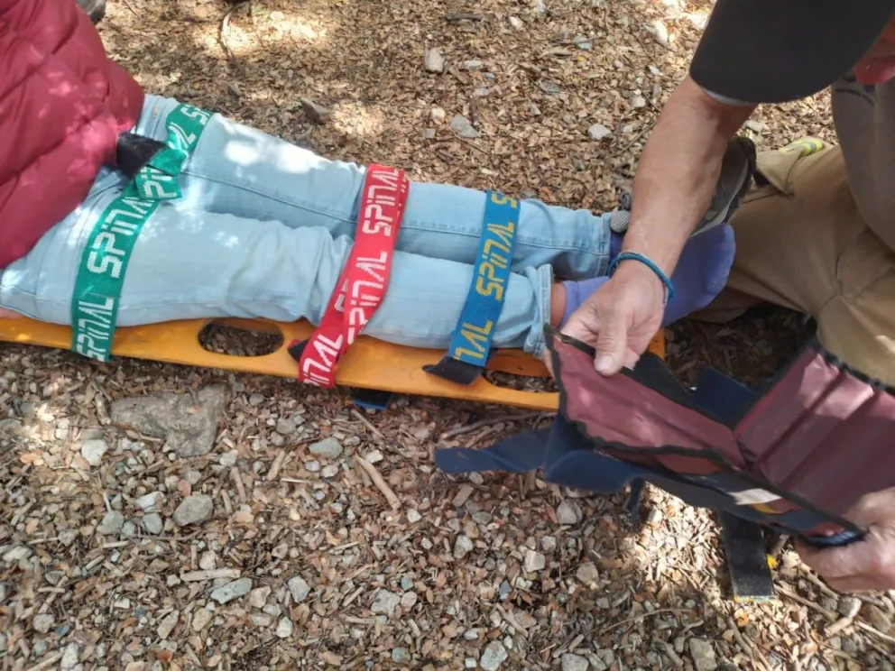Debieron asistir a una mujer que se accidentó en Brazo Tristeza