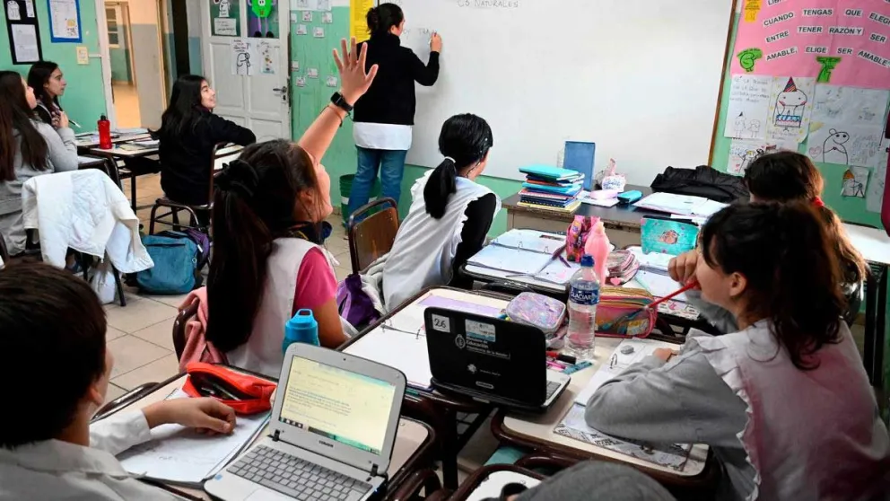 Sube la ayuda escolar en octubre: requisitos para cobrar $116.000