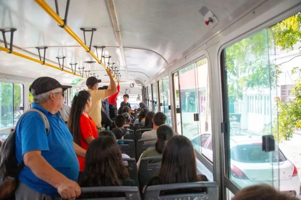 La Provincia financiará servicios de colectivos en el Alto Valle