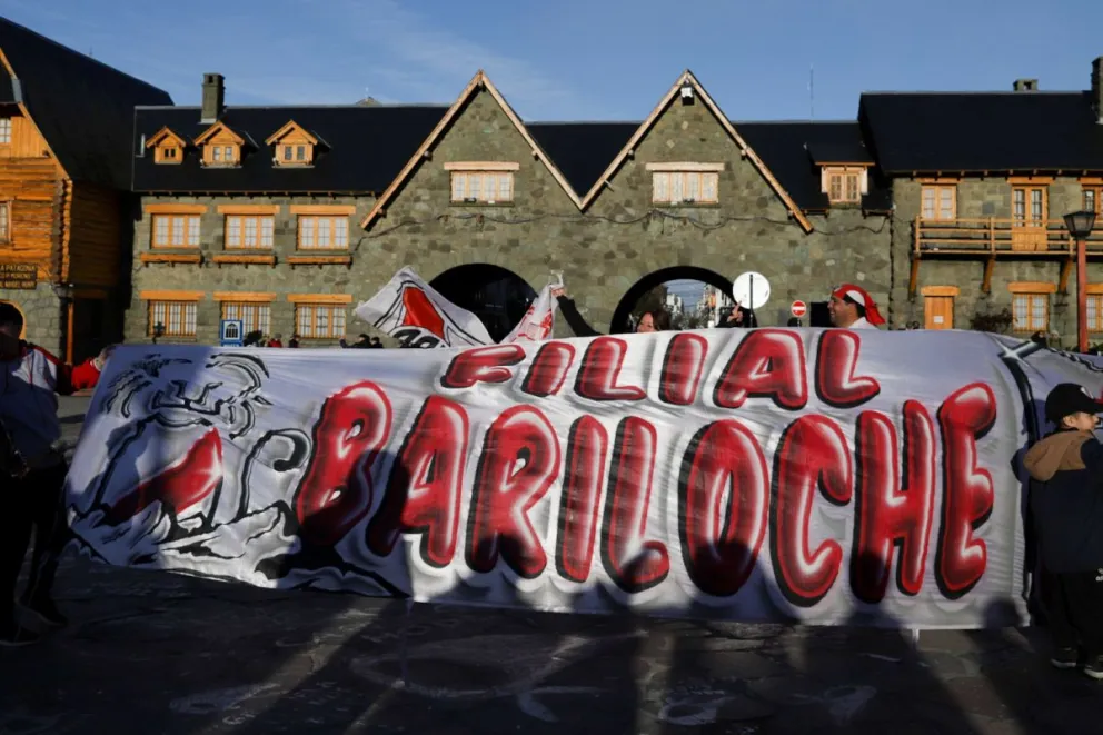 Van a estar compartiendo información en las redes oficiales @filial.river.bariloche. Foto: gentileza