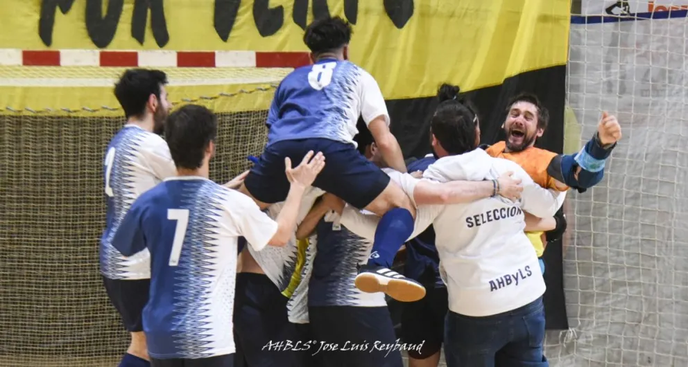 Los tres equipos de "Los Lagos" a la final