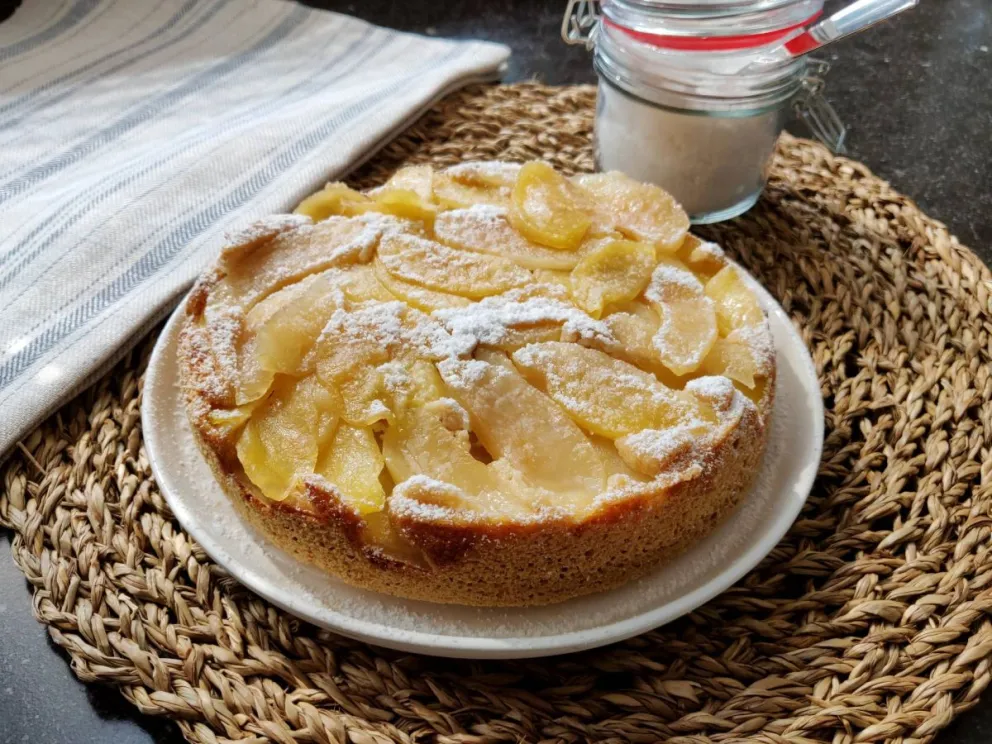 Torta de avena y manzana: para preparar en sólo 30 minutos