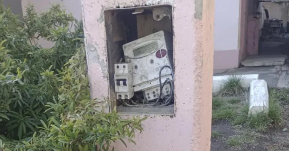 En el Centro del Salud de Dina Huapi tuvieron que tirar 325 dosis de vacunas porque alguien cortó la energía eléctrica