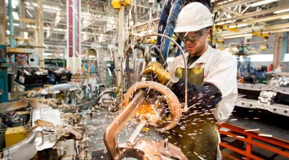 Caída en la actividad económica en julio: los detalles