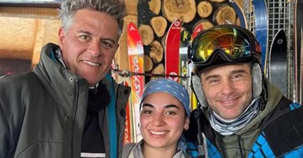 Dos actores disfrutaron de la nieve y viajaron en La Trochita