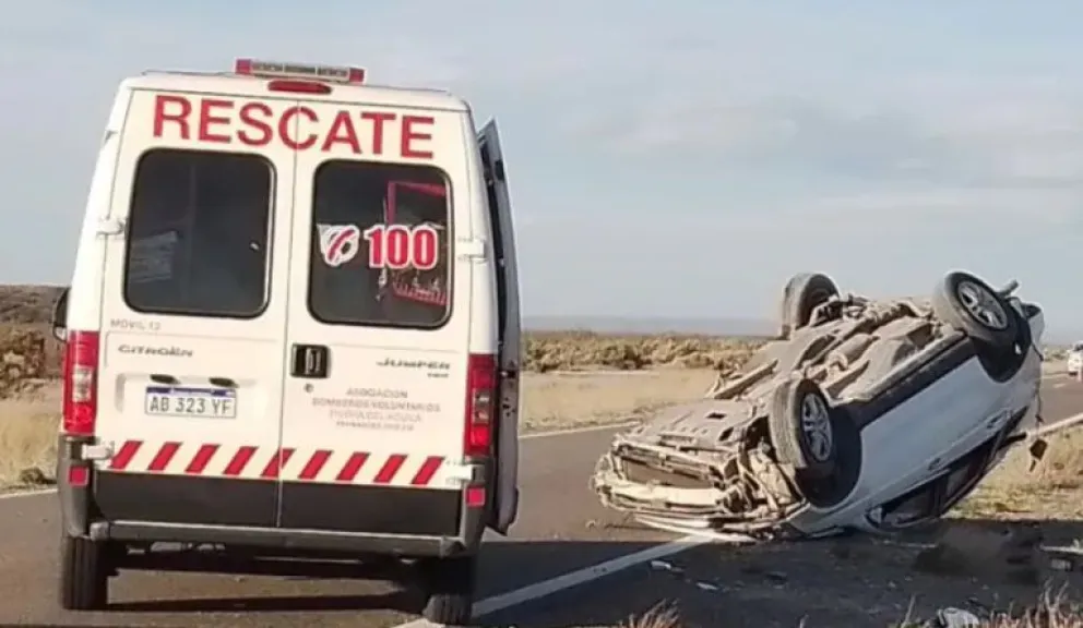 Fuerte choque en Ruta 237 dejó como saldo dos personas heridas