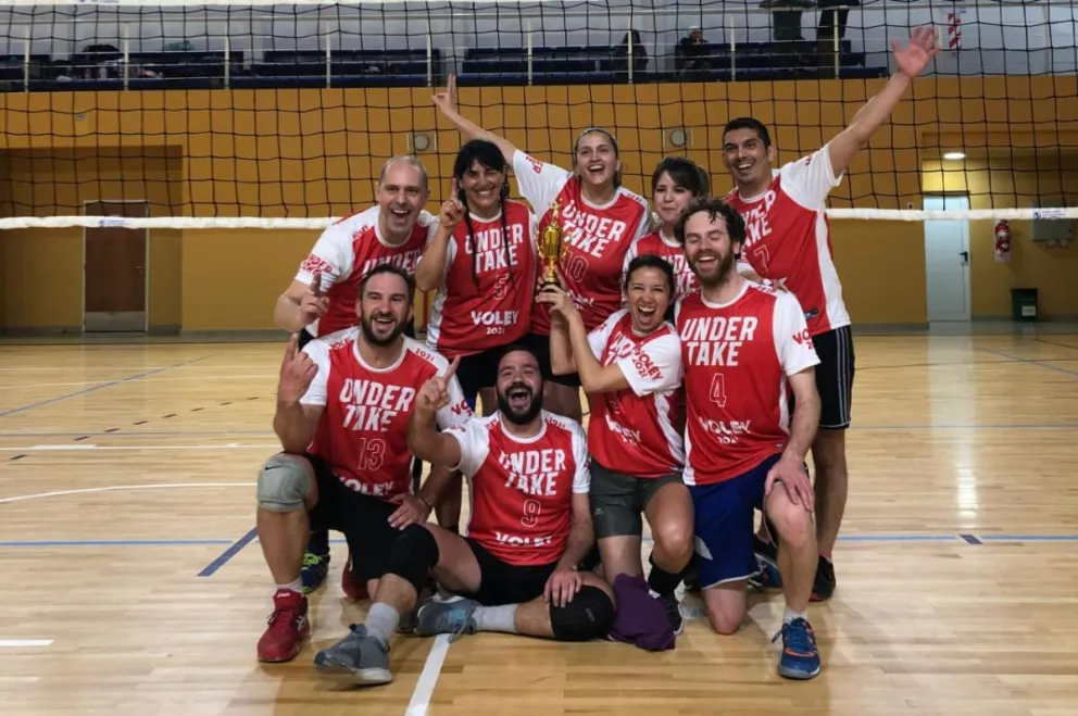 El vóley mixto brilló el fin de semana en el barrio La Cumbre