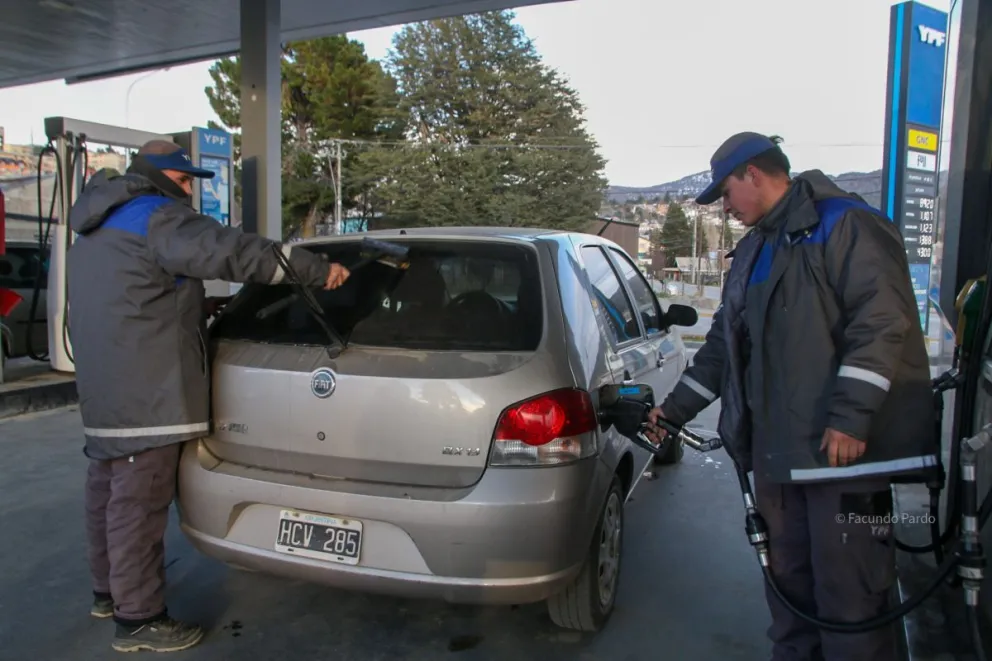 Ya rigen los nuevos precios del combustible