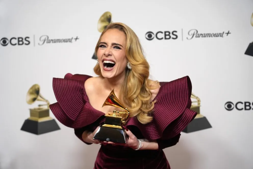 Adele se retira "por un tiempo" de los escenarios