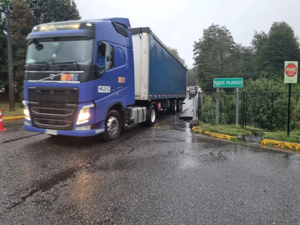 Fue detectado en el complejo fronterizo con un faltante de 400 bultos de medias (foto de archivo) 