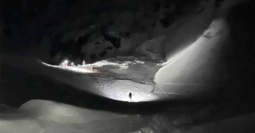 Avalancha en el cerro López de Bariloche: La tercera víctima sobrevivió y se comunicó con el 911