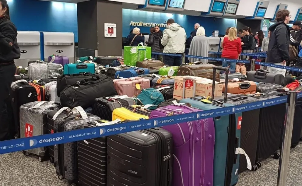 Paro aeronaútico impacta en los viajeros: más de 15 mil pasajeros varados